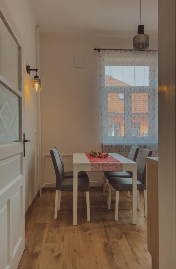Pirc Apartment On Dunajska Street Ljubljana Eksteriør billede